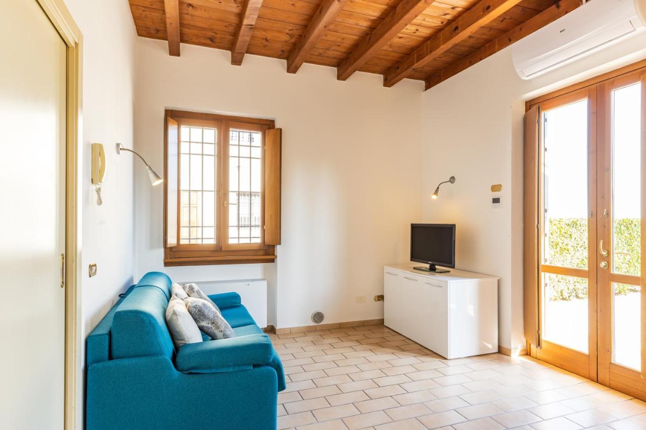 Il Casale Lonato - By Host4U Aparthotel Kültér fotó